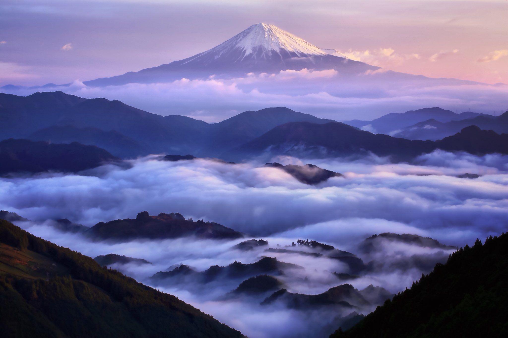 2048 x 1364 · jpeg - Mount Fuji #clouds #Japan #mist #1080P #wallpaper #hdwallpaper #desktop
