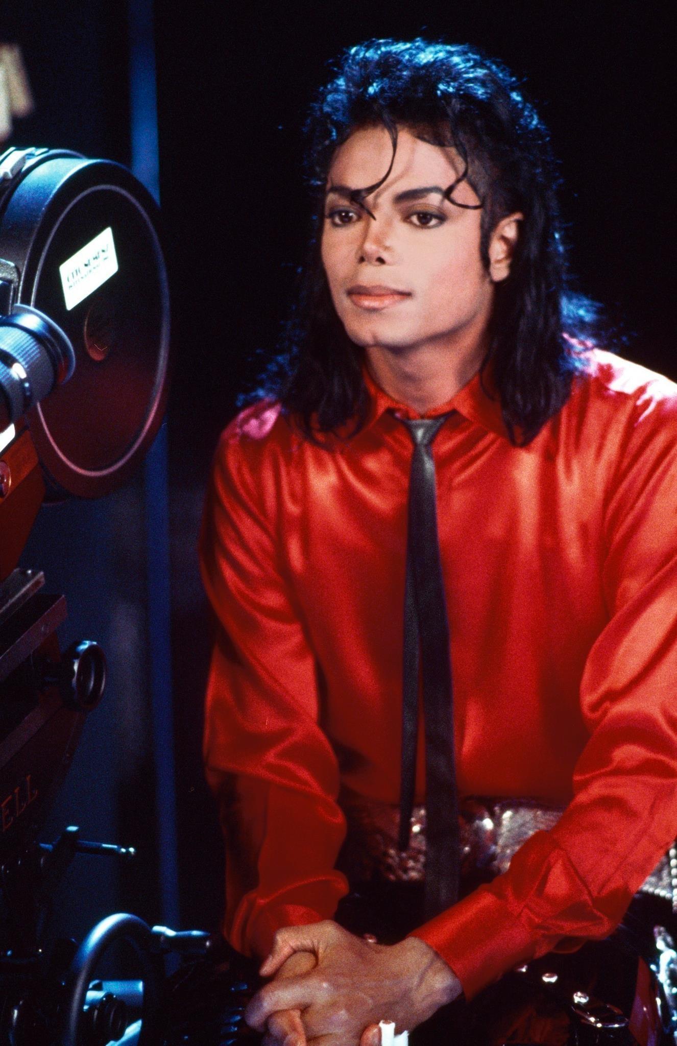 1326 x 2048 · jpeg - Michael Jackson Bad Wallpapers (68+ pictures)