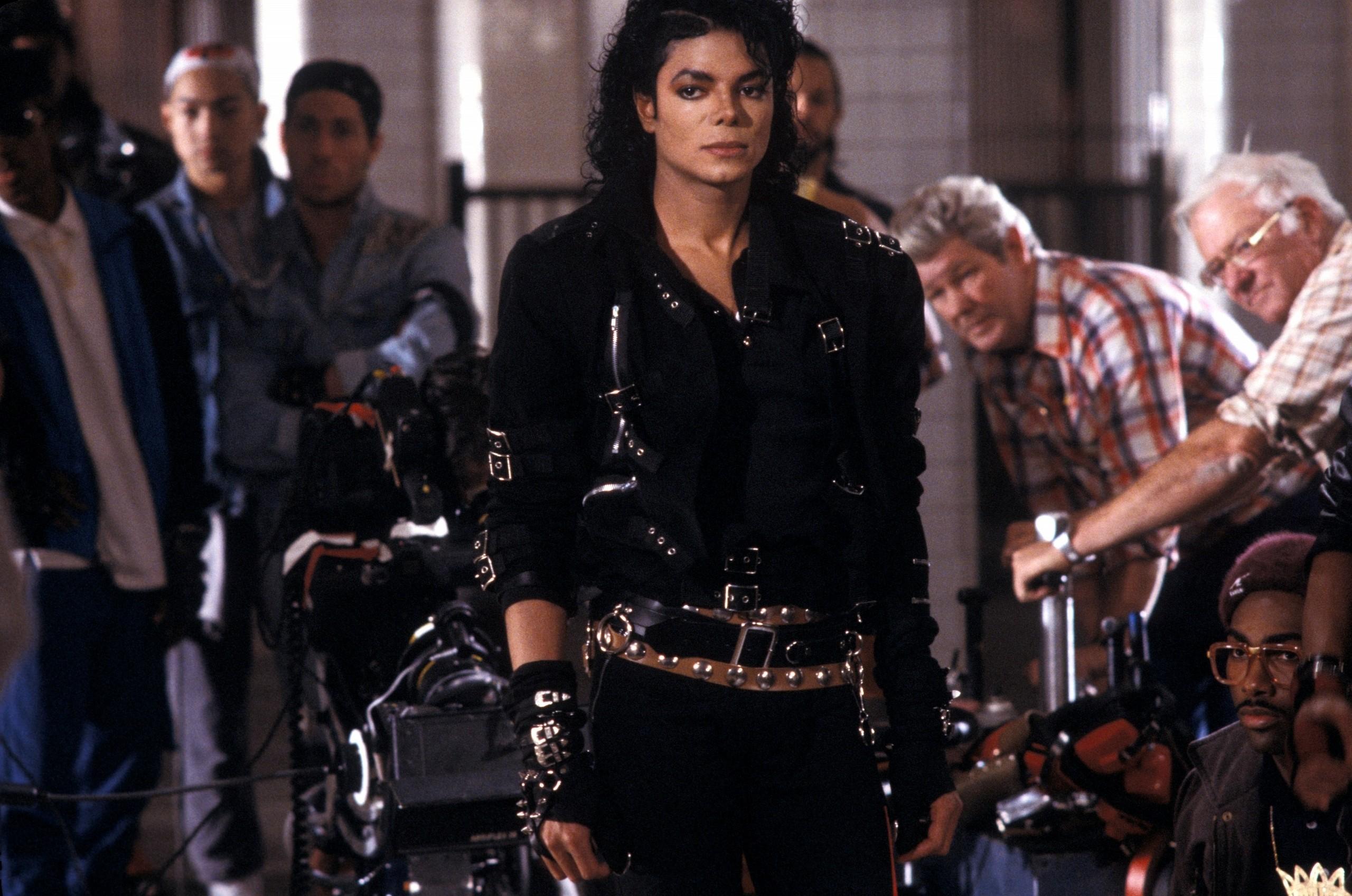 2560 x 1697 · jpeg - Michael Jackson Bad Wallpapers (68+ pictures)