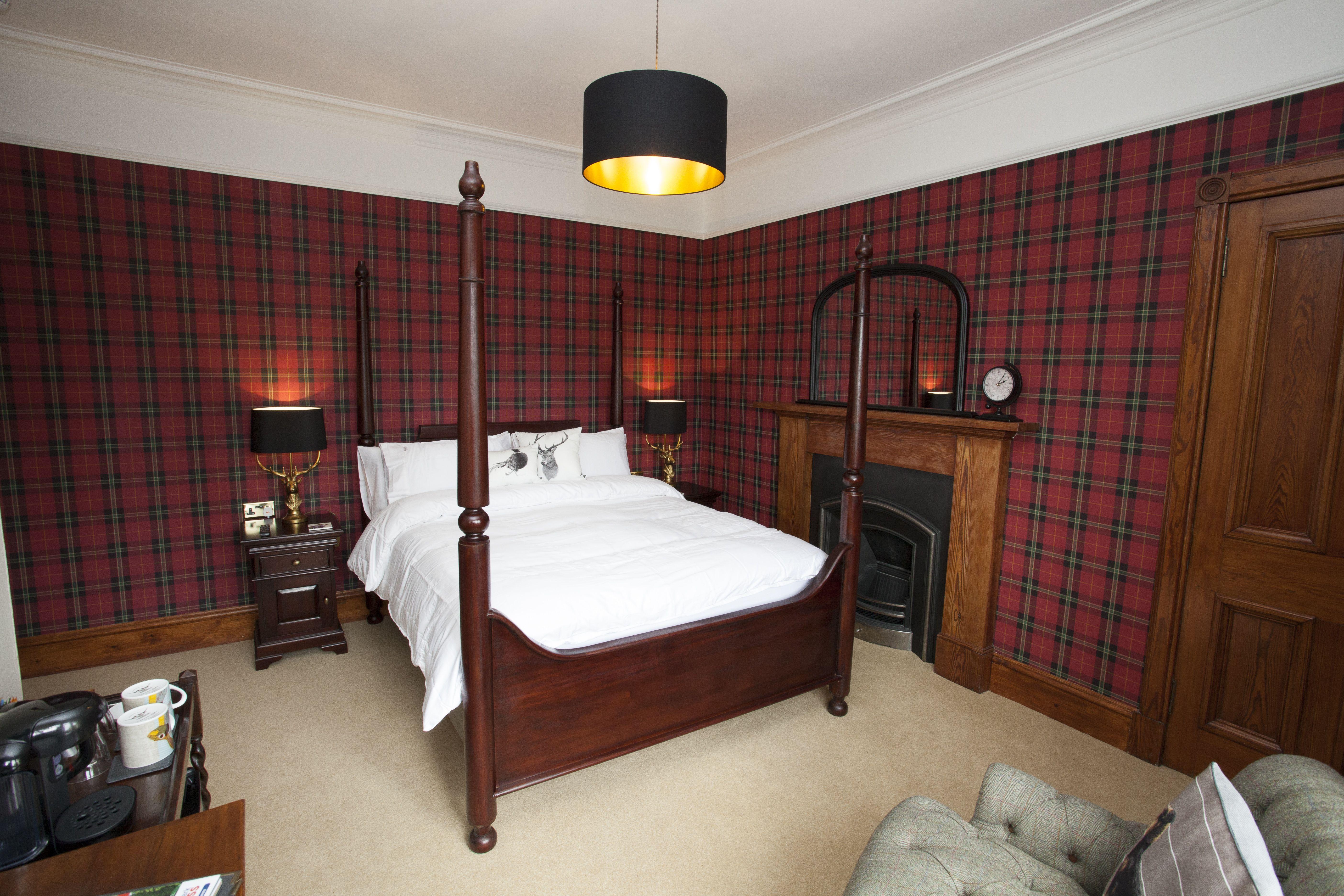 5616 x 3744 · jpeg - Our Findhorn Four Poster Bedroom with red tartan wallpaper at Firhall ...