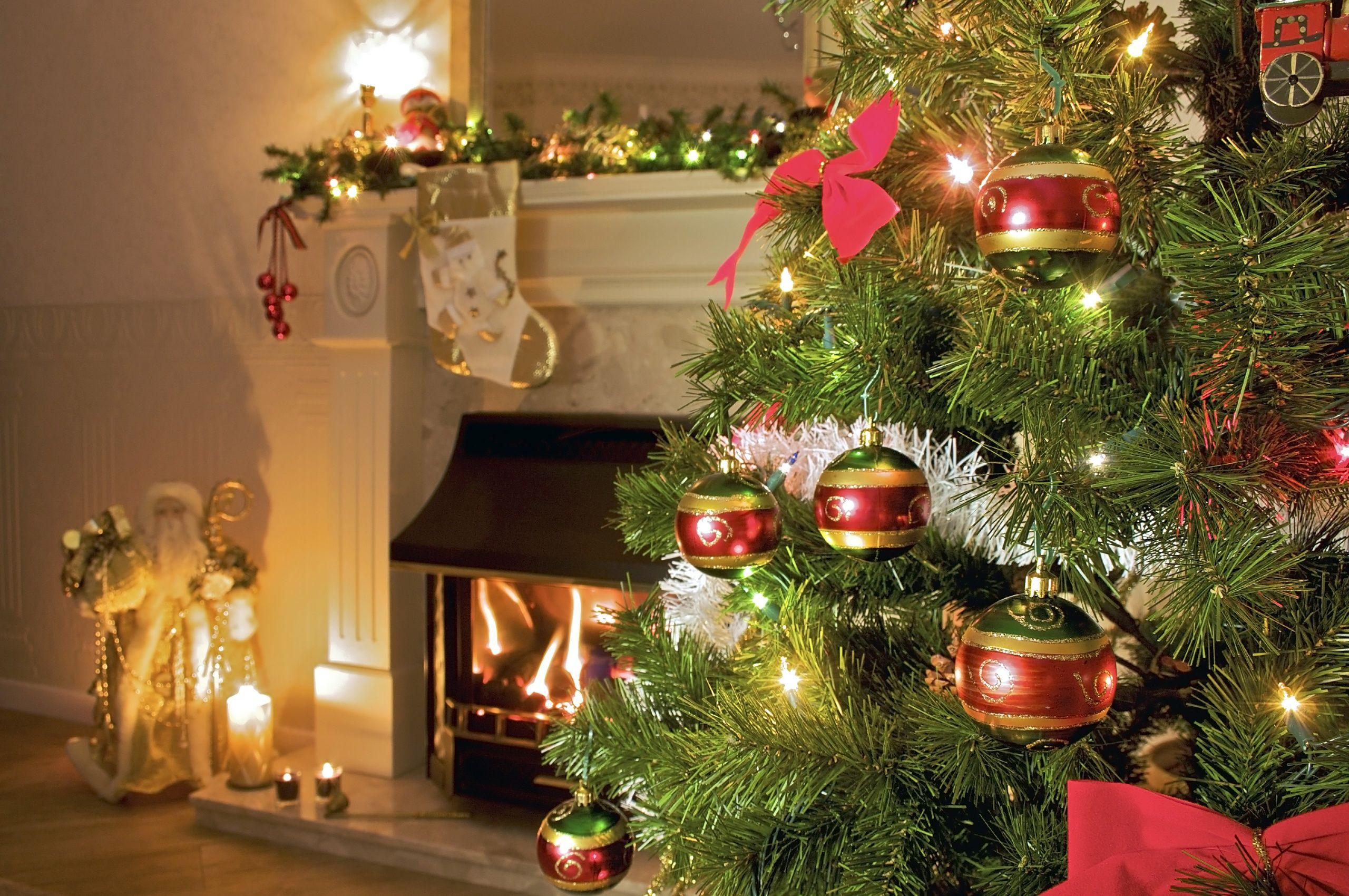 2560 x 1700 · jpeg - bb25d-bbo-amazing christmas fireplaces | , Christmas Light, Christmas ...